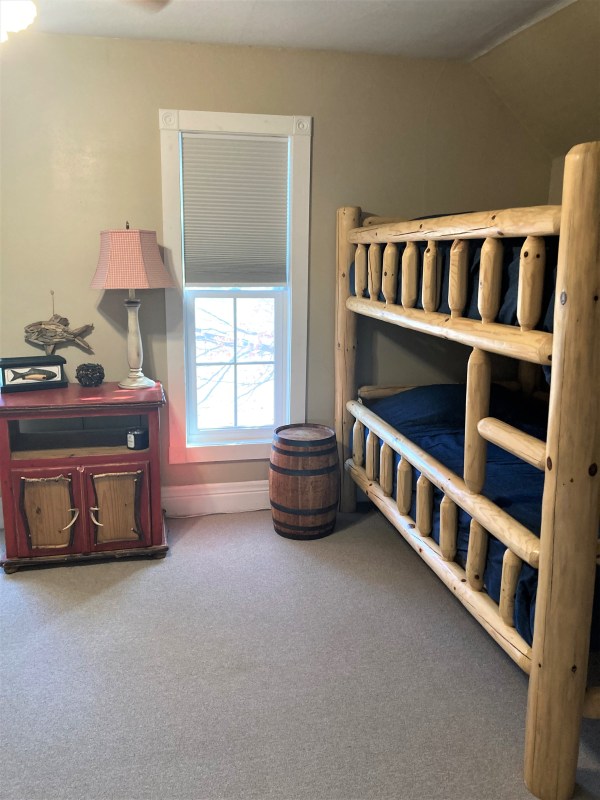 Guest Room- Bunk Beds