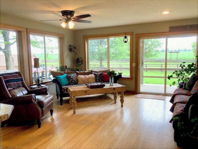 Living Room 1 at Gratny Livestock