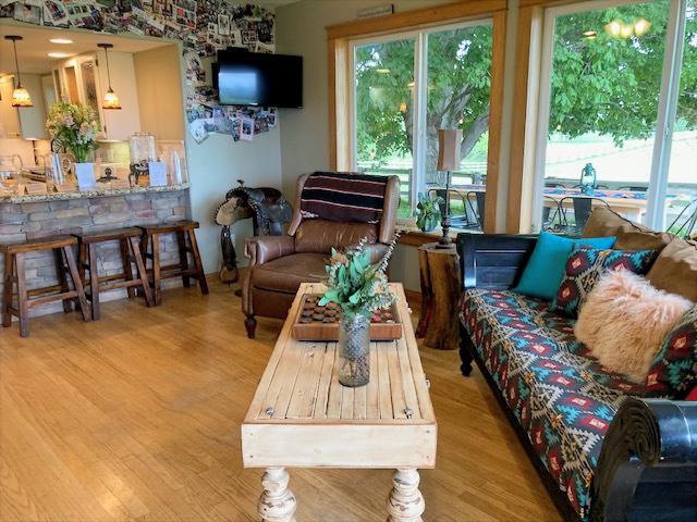 Living Room 2 at Gratny Livestock